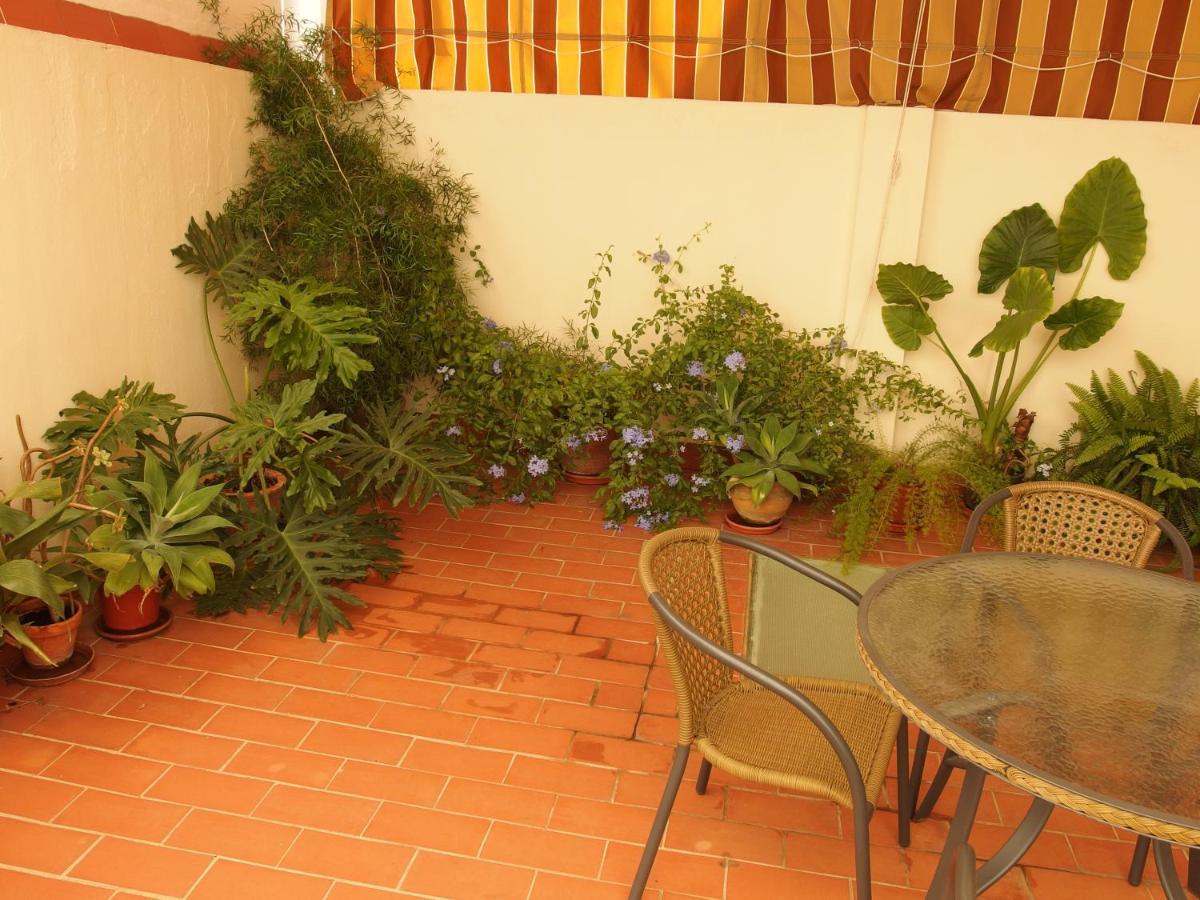 Apartamento Con Patio Cerca Mezquita Cordoba Luaran gambar
