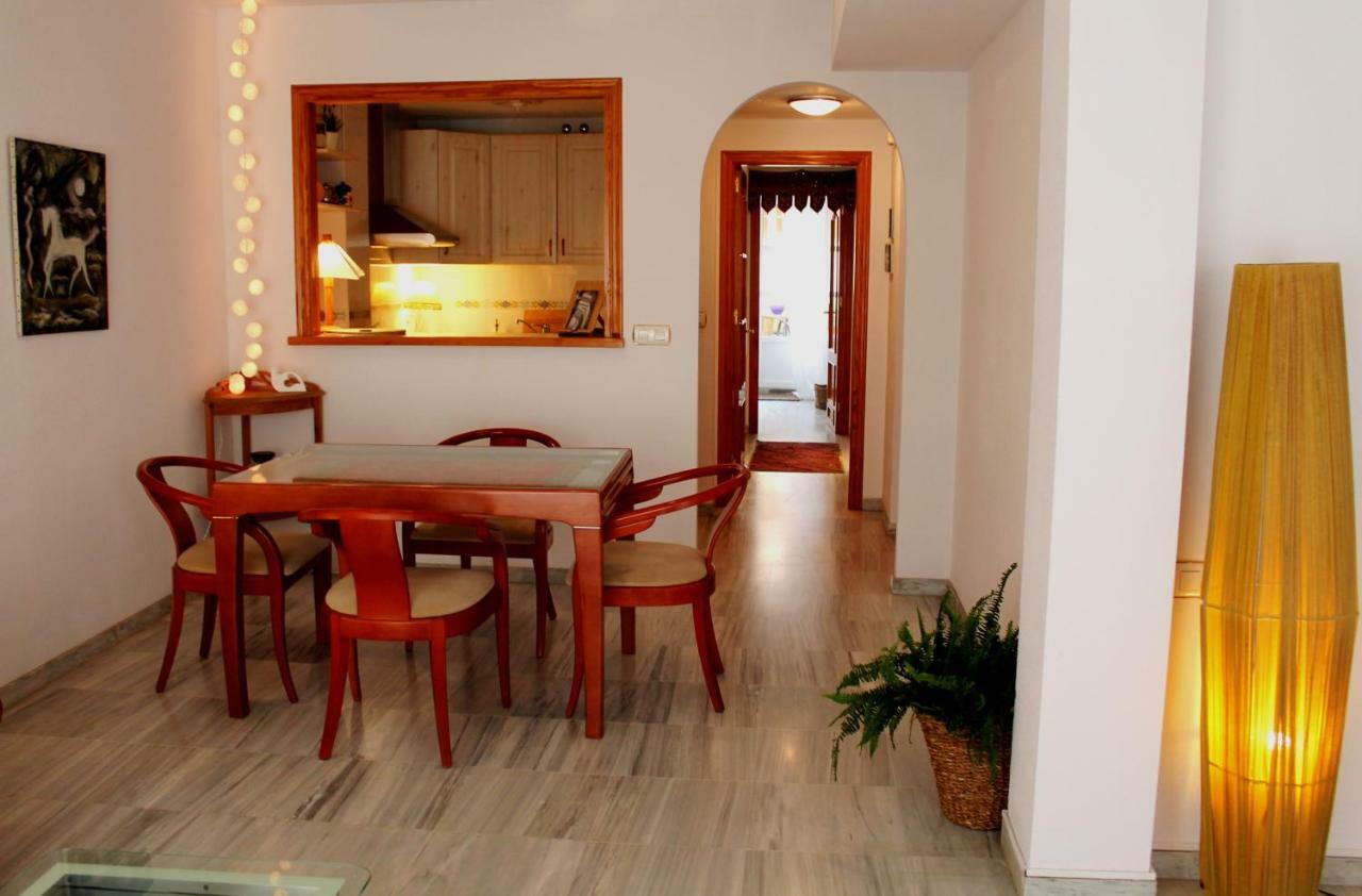 Apartamento Con Patio Cerca Mezquita Cordoba Luaran gambar